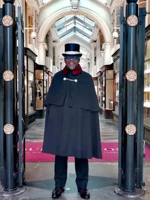 London: 'London Rocks!' Private Music Walking Tour in Soho - The Itinerary Breakdown