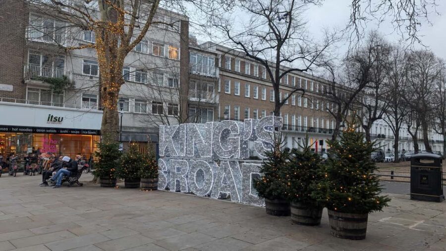 London: Luxury Electric Car Private Christmas Lights Tour - A Detailed Look at the Experience