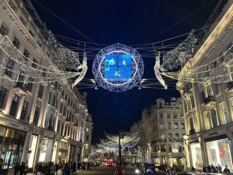 London: Magical Christmas Walking Tour - What Makes This Tour Stand Out