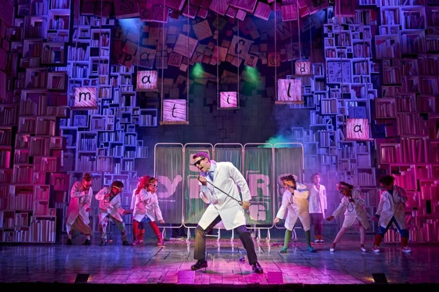 London: Matilda the Musical & 2-Course Pre-Show Meal - What to Expect at the Theatre