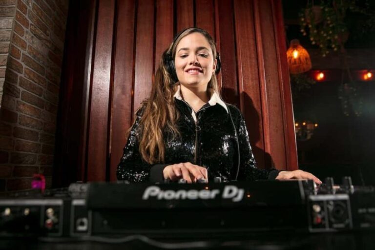 London: NYE Dinner & Party at Ayllu - Who Is This Experience Best For?