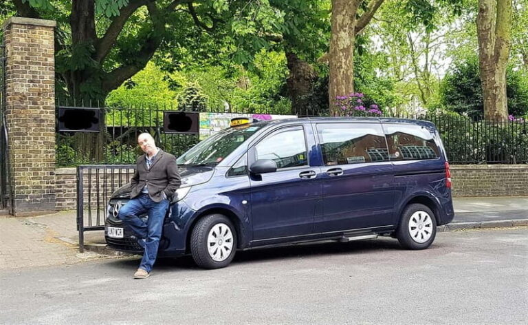 London: Private Beatles & Rock Superstar Tour - Hotel Pickup - How the Tour Unfolds