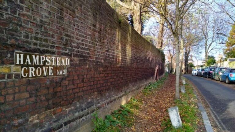 London: Private Celebrity Homes Tour of Hampstead - Is the Price Worth It?