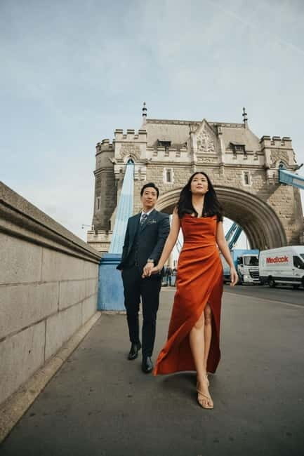 London: Private Engagement Photoshoot in the Big City - The Landmarks and Locations