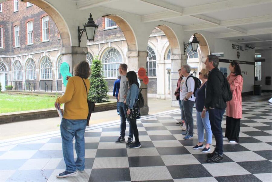 London: Private Killing Eve TV Locations Walking Tour - Why This Tour Works Well