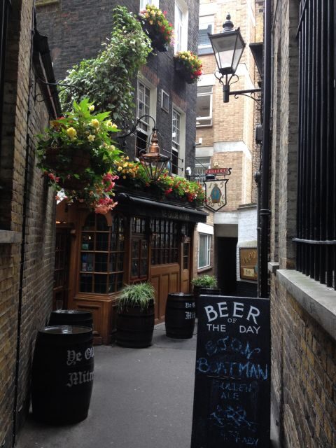 London: Private Tour Of Historic Pubs With A Friendly Guide - Who Will Love This Tour?