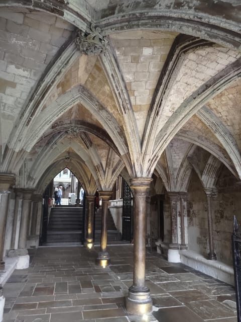 London Private Tour: Westminster Abbey and Guard Change - An In-Depth Look at What You Can Expect