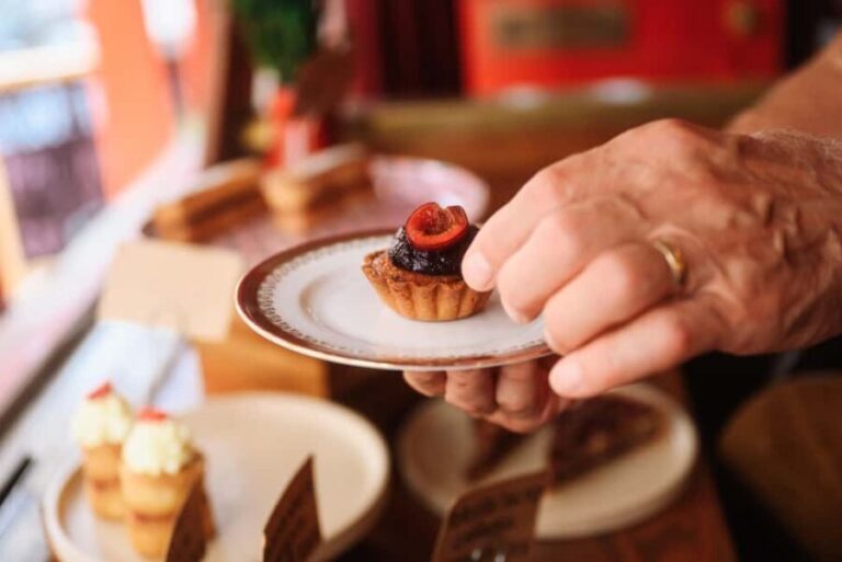 London: The Great Notting Hill Bake Off Tour - Practical Details & Logistics