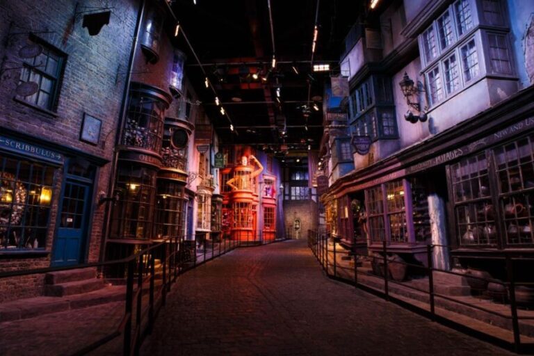 London: Warner Bros. Studio Tour and River Thames Cruise - What to Expect at the Studio