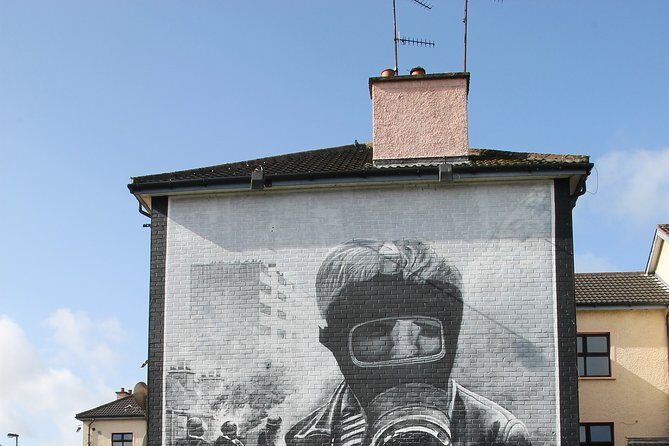 Londonderry Private Walking Tour With A Professional Guide - The Experience of a Private Guided Tour