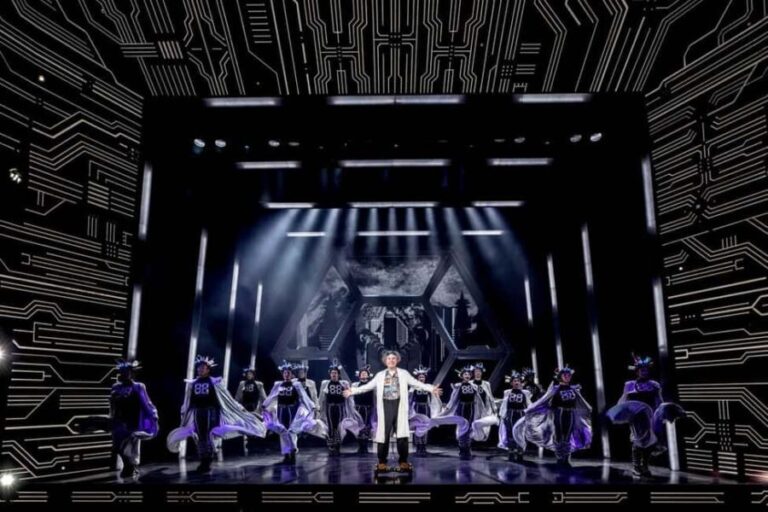 London's West End: Ticket to Back to the Future the Musical - The Stage and Visual Effects