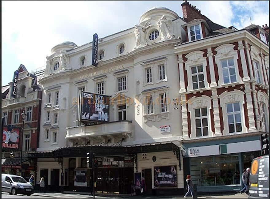 London's West End: Ticket to I'm Sorry, Prime Minister - The Venue and Atmosphere