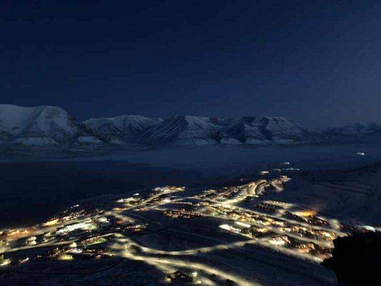 Longyearbyen: Polar Night Arctic Ocean Swim & Sauna - The Practical Side: What to Expect