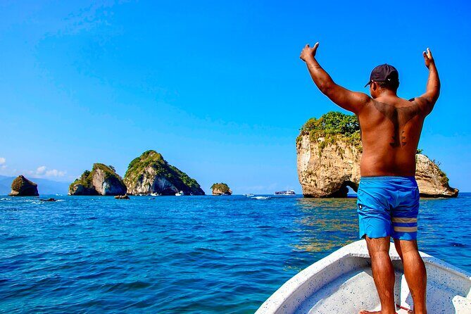 Los Arcos 5 islands Snorkeling Cliff Jumping and Hidden Beach - Who Should Consider This Tour?