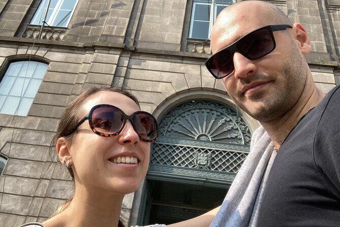 Love in Porto: Self-Guided Romantic Puzzle Walk - The Experience at Each Stop