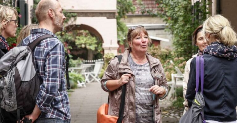 Lübeck: Entertaining Tour Through Hidden Courtyards - A Closer Look at the Tour Experience