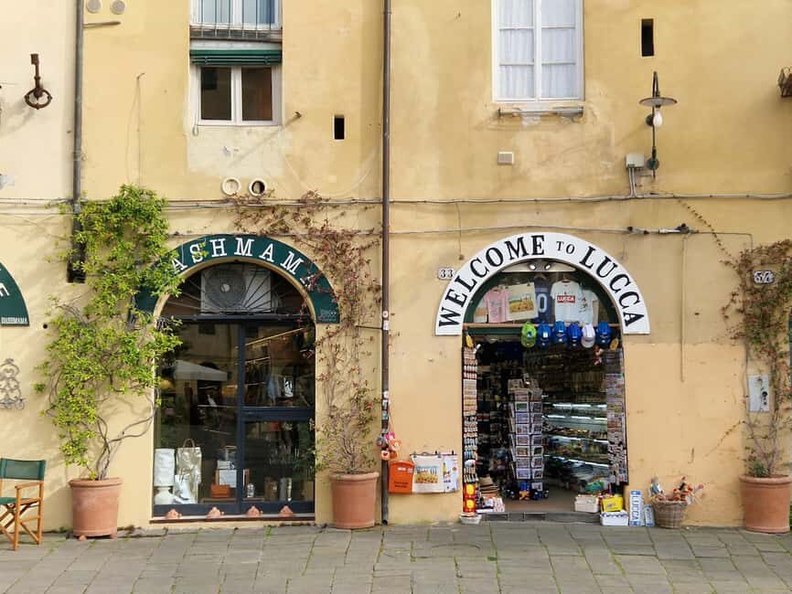 Lucca: private visit of S. Martino, S. Frediano, city center - The Itinerary in Detail