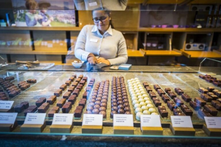 Lucerne: Chocolate Tasting with Lake Trip and City Tour - The Itinerary in Detail