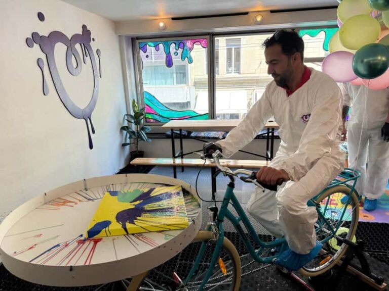 Lucerne: Creative painting workshop for children and families - Location and Practical Considerations