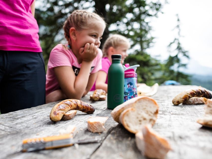 Lucerne: Guided hike on the Pilatus with barbecue experience - The Unique Swiss Barbecue at Fräkmüntegg