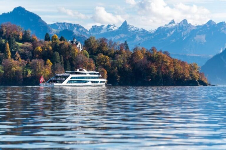 Lucerne: Lake Lucerne 1st Class Cruise with 3-Course Lunch - What the Reviews Say