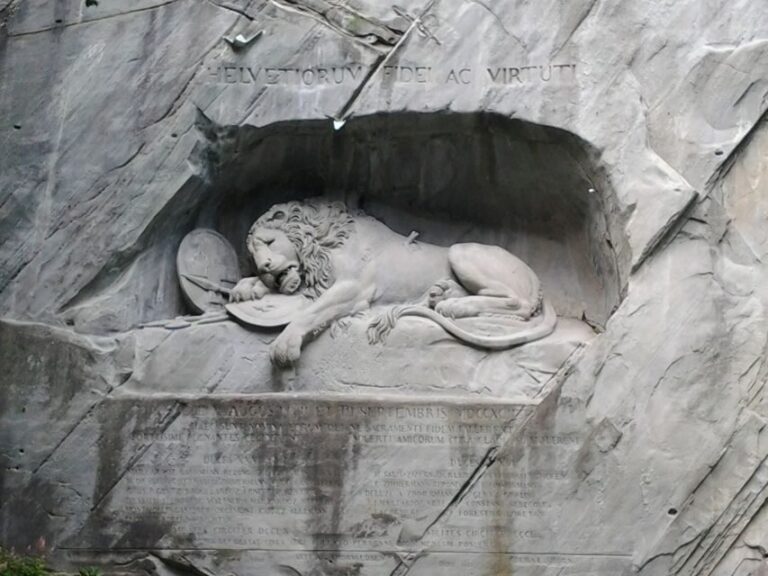 Lucerne small group walking tour and Lake Cruise from Zürich - A Detailed Look at the Tour Experience