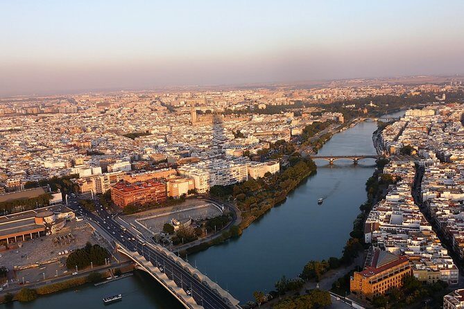 Luggage Room in Seville City Centre - A Look at the Reviews