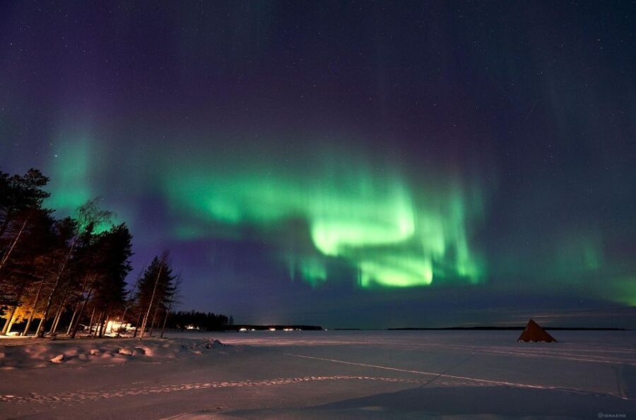 Luleå : Northern lights snowmobile tour - The Snowmobiling Experience