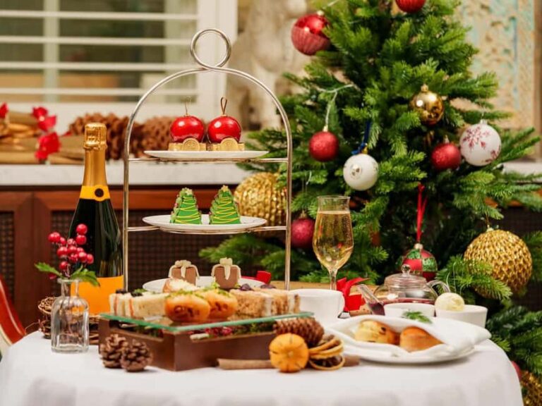 Luxury Afternoon Tea and London Christmas Lights Taxi Tour - What Real Travelers Say