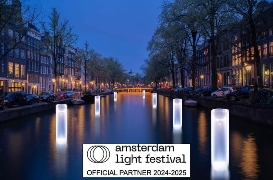Luxury Amsterdam Light Festival Cruise-Captain Guide, Drinks - The Experience for Different Travelers