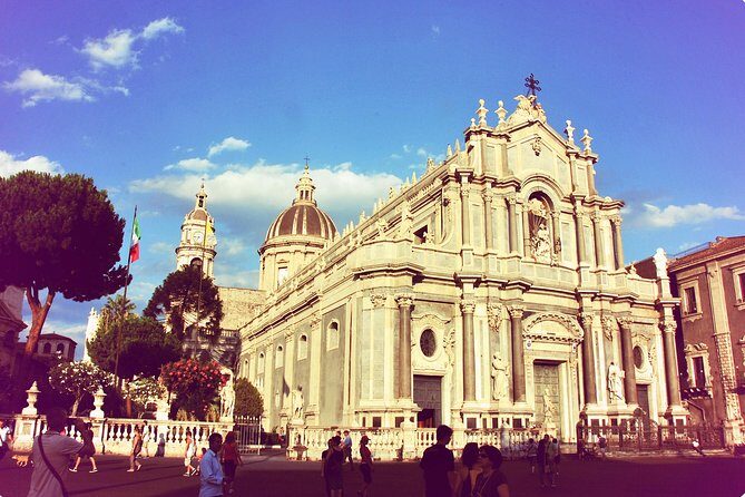 LUXURY CATANIA TRANSFER to city center (Airport, Hotels, Port, Station) - Why This Service Stands Out