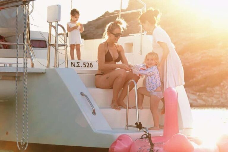 Luxury Dia Catamaran Cruise: Chef Dinner, Drinks & Sunset - The Practical Side: Itinerary & Group Size