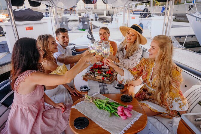 Luxury Shared Miami River E-Boat Cruise with Wine and Charcuterie - Why It’s Worth Considering