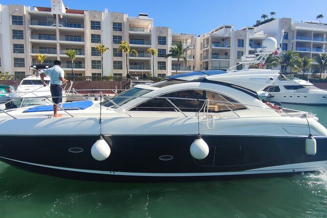 Luxury Sunseeker 50 - 6 hs Cancun - Isla Mujeres (MagicSea-SS) - FAQs About the Luxury Sunseeker 50 Yacht Tour