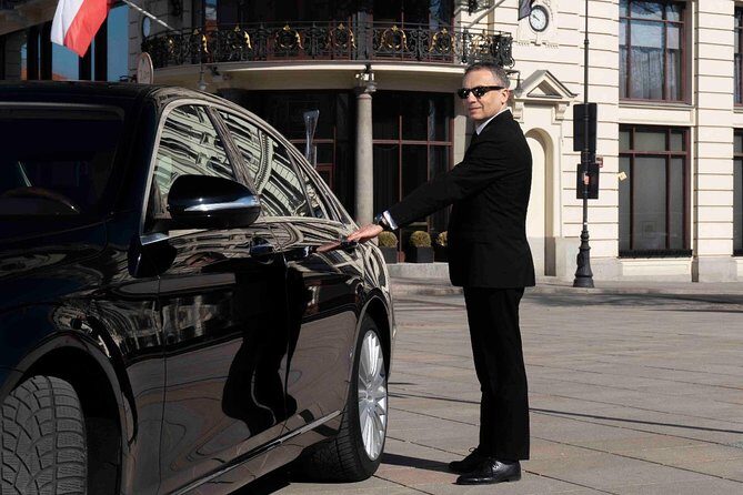 Luxury Warsaw Chopin Airport Transfer by private Limousine - The Journey Itself: What’s the Ride Like?