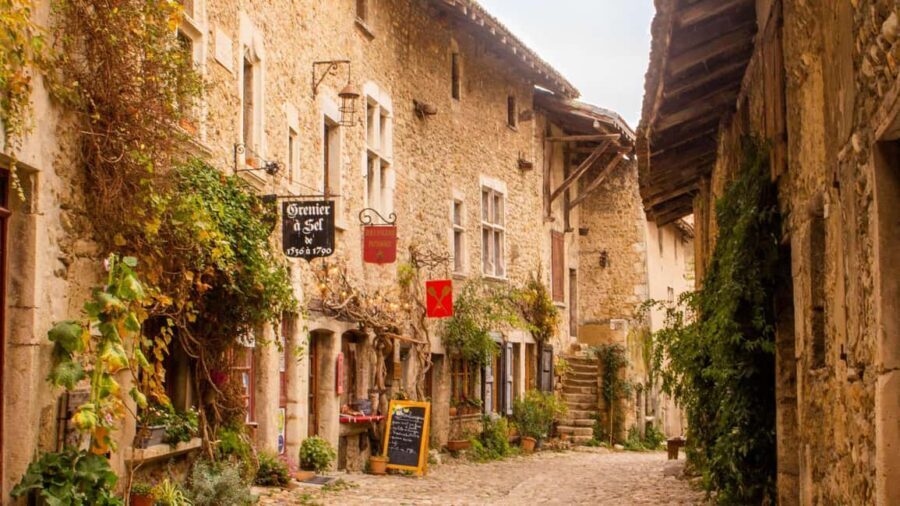 Lyon: Pérouges & Bugey Wine Tour with Tastings - Who Would Love This Tour?