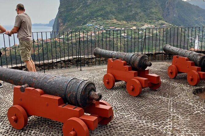 MADEIRA: Jeep Safari to Pico Arieiro & Santana local Houses - Group size and overall value