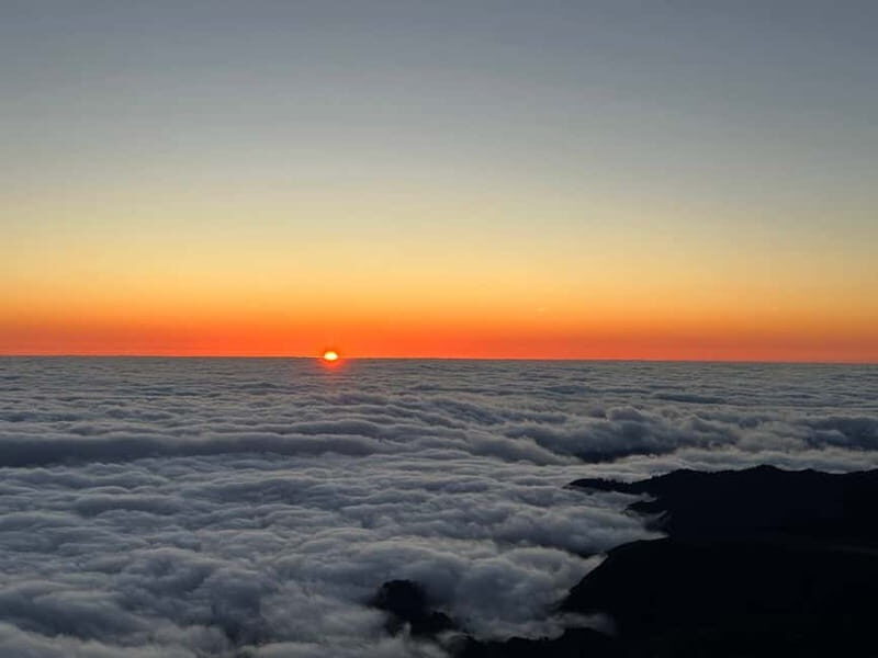 Madeira: Sunrise at Pico do Arieiro with short hike on PR1 - What to Expect and How It Unfolds