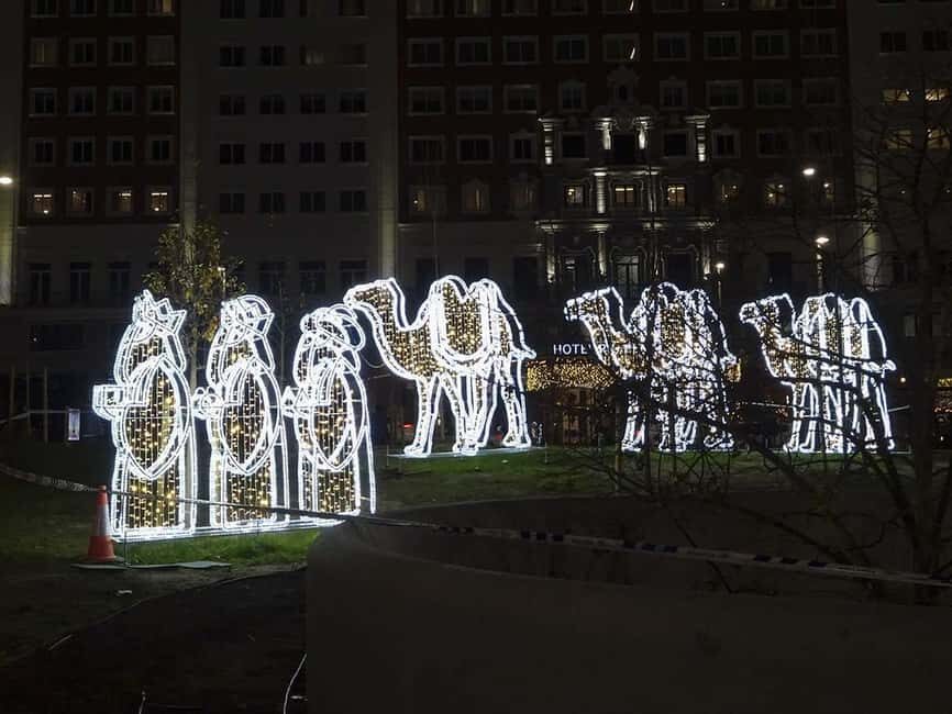 Madrid City Highlights Tuk-Tuk Tour w/pick up included! - FAQ