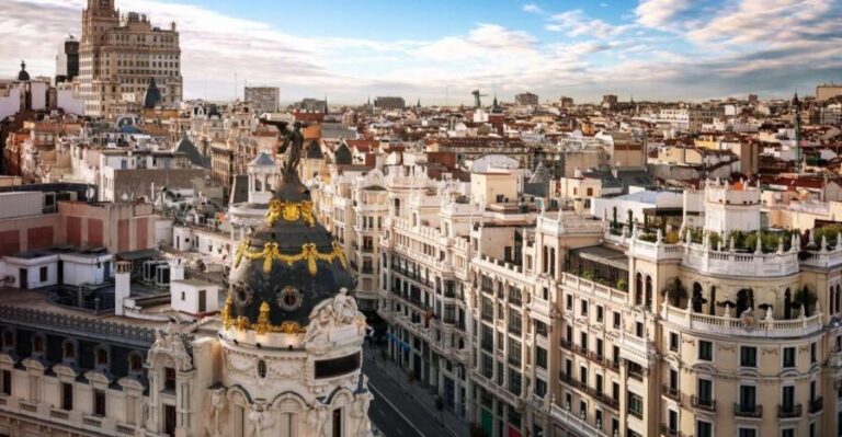Madrid: Express Walk with a Local in 90 minutes - Value for Money