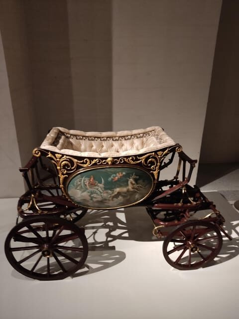 Madrid: Guided Tour of the Royal Collections Gallery - Key Points