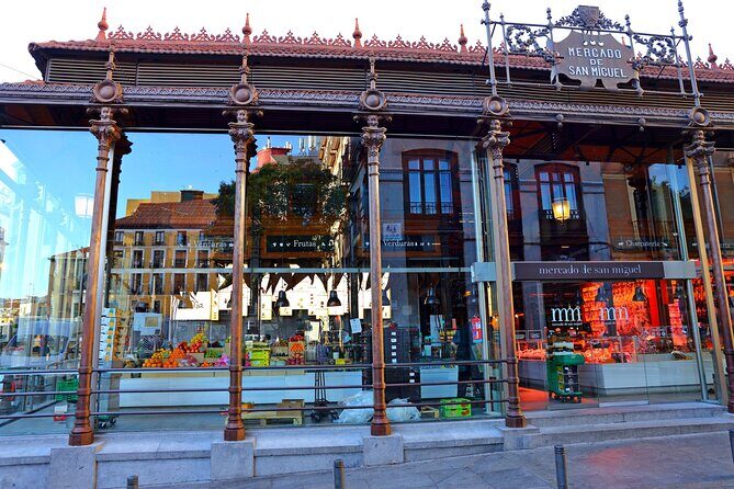 Madrid Highlights Private Tour with Prado Museum & Royal Palace - FAQs