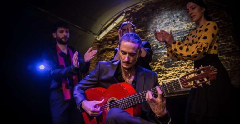 Madrid: La Cueva de Lola Flamenco Show Tickets with Drink - The Performance: What to Expect