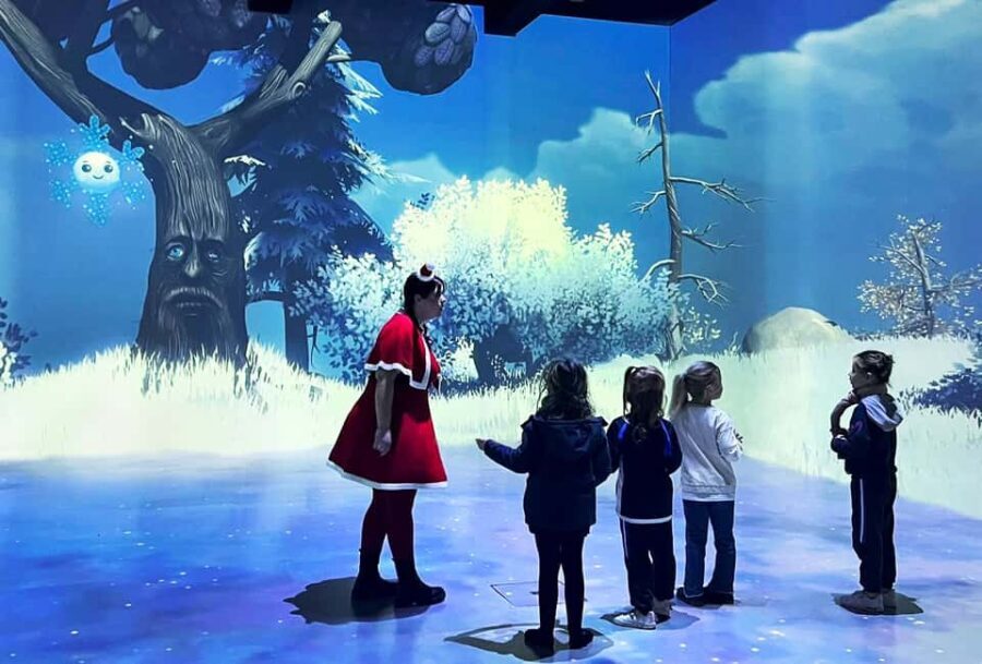 Madrid: Nomad Immersive Museum Snowy, Christmas Magic - FAQs