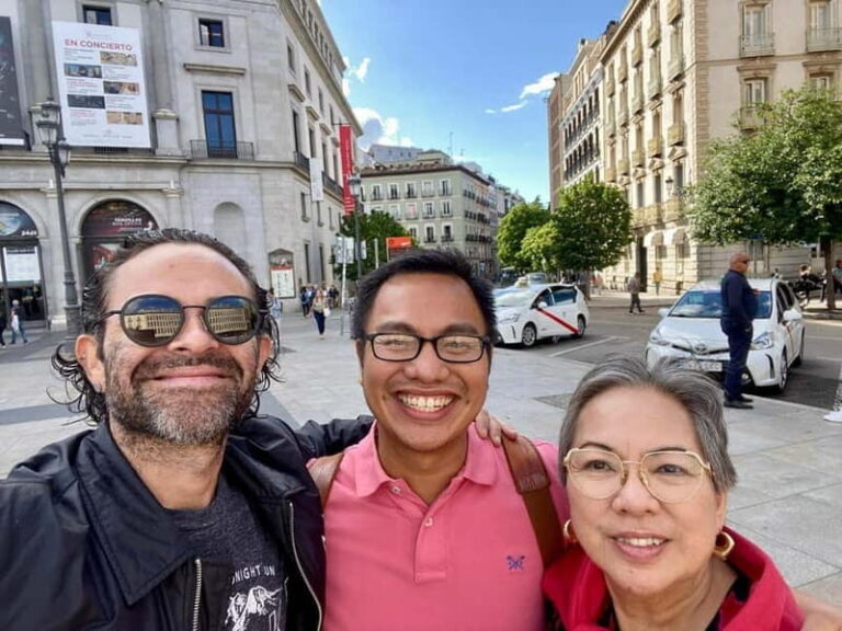 Madrid: Old Town, Poets District, and Royal Palace Tour - What Makes This Tour Stand Out