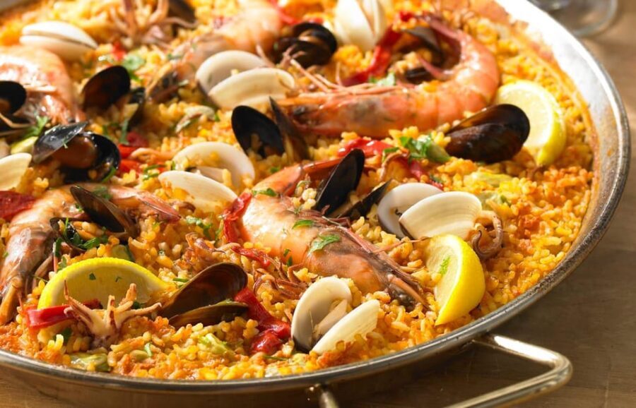 Madrid: Paella and Sangria Workshop in the City Center - How the Workshop Unfolds