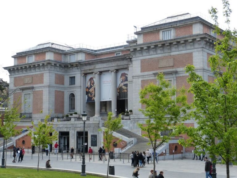 Madrid: Prado Museum Guided Tour With Fast Access - A Closer Look at the Prado Guided Tour