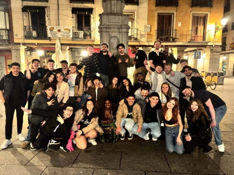 Madrid: Pub Crawl & Club Tour - The Best Parts of the Tour