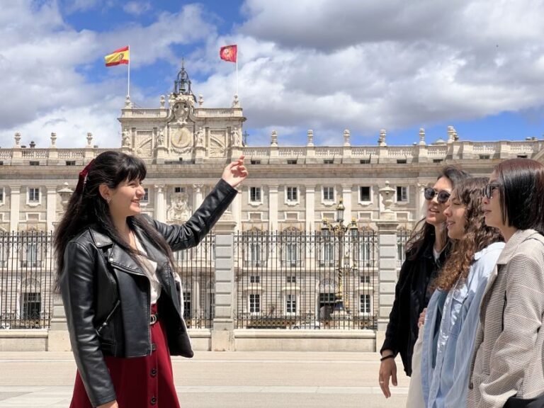 Madrid: Royal Palace & Habsburg Dynasty Small Group Tour - The Royal Palace Experience