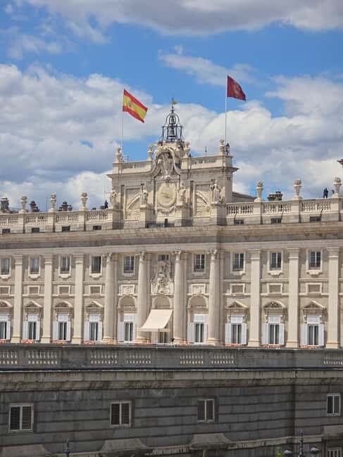 Madrid: Royal Palace Small Group Tour with Skip-the-Line - The Experience: Pros and Cons